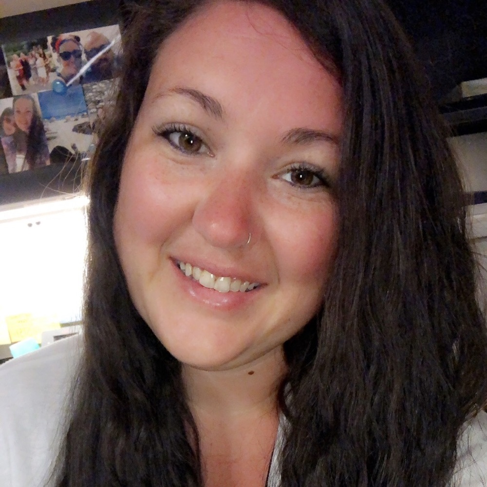 Meet your Posher, Kayla